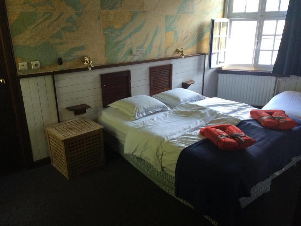 Boat Hotel De Barge Brugge Dış mekan fotoğraf