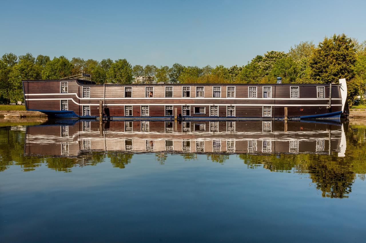 Boat Hotel De Barge Brugge Dış mekan fotoğraf